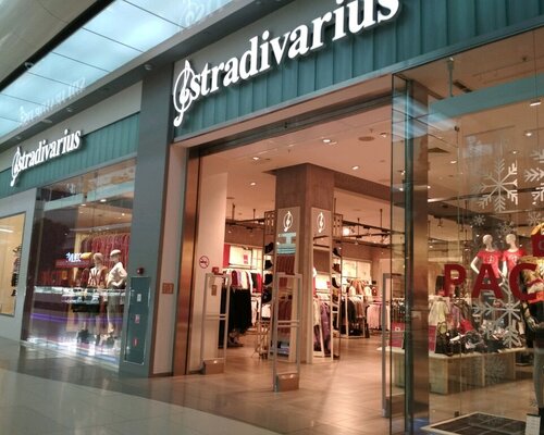 Фотография обувного магазина  Stradivarius