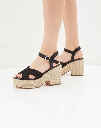 Миниатюра фотографии Босоножки river island