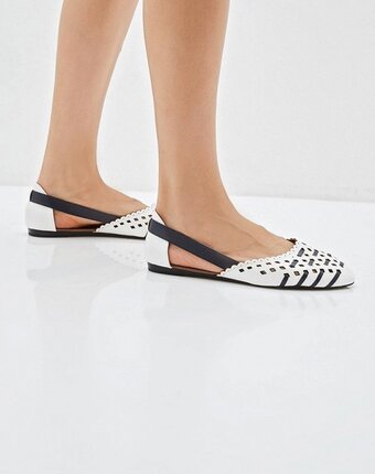 Миниатюра фотографии Сандалии instreet