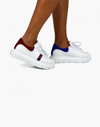 Миниатюра фотографии Кроссовки dasti