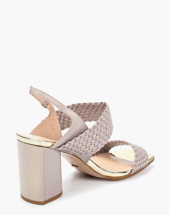 Миниатюра фотографии Босоножки vitacci