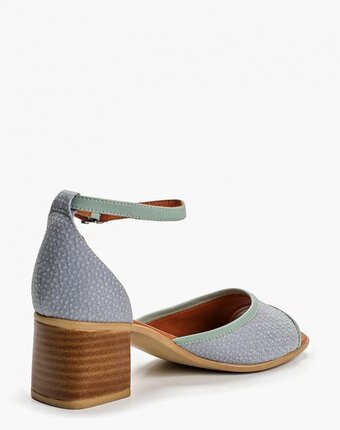 Миниатюра фотографии Босоножки shoiberg