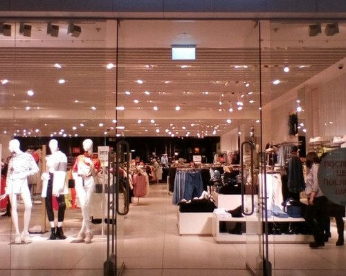 Фотография обувного магазина Bershka