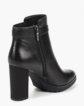 Миниатюра фотографии Ботильоны pierre cardin