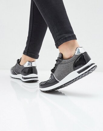 Миниатюра фотографии Кроссовки rio fiore