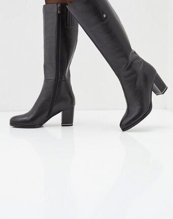 Миниатюра фотографии Сапоги pierre cardin