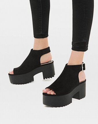 Миниатюра фотографии Босоножки stradivarius