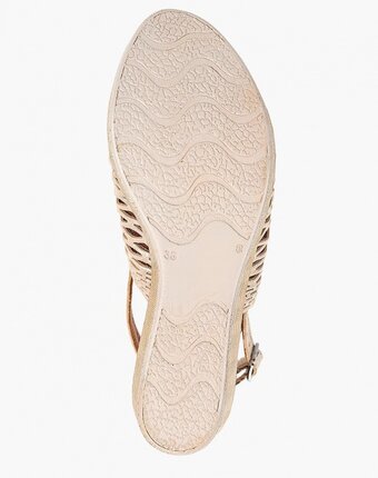 Миниатюра фотографии Босоножки pierre cardin