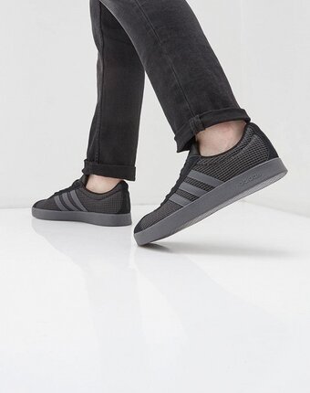 Миниатюра фотографии Кеды adidas