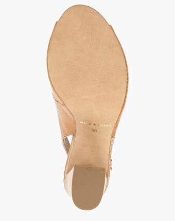 Миниатюра фотографии Босоножки indiana