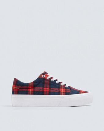 Миниатюра фотографии Кеды pull&bear