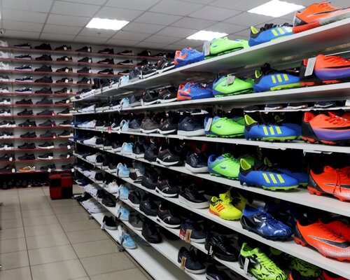 Фотография обувного магазина Family Store