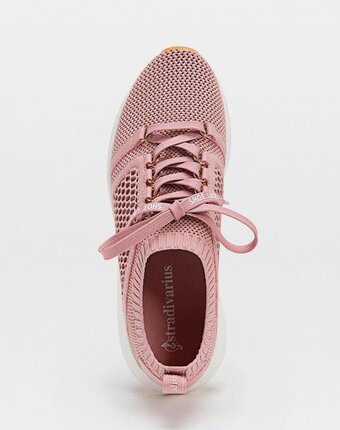 Миниатюра фотографии Кроссовки stradivarius