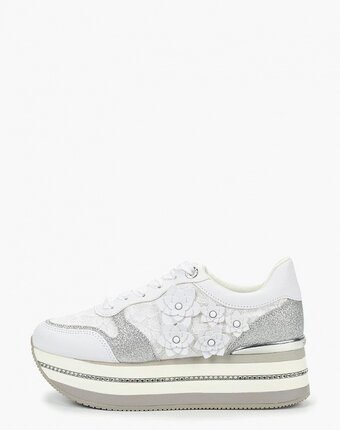 Миниатюра фотографии Кроссовки guess