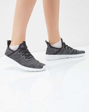 Миниатюра фотографии Кроссовки adidas