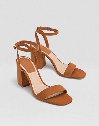 Миниатюра фотографии Босоножки stradivarius