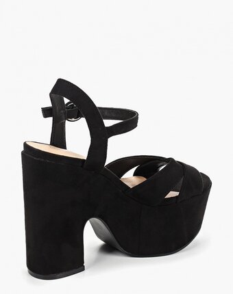 Миниатюра фотографии Босоножки renda