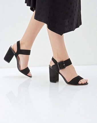 Миниатюра фотографии Босоножки vera blum