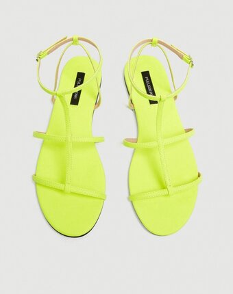 Миниатюра фотографии Сандалии pull&bear