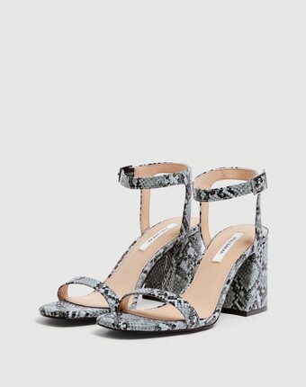 Превью изображения Босоножки pull&bear Миниатюра фотографии Босоножки pull&bear