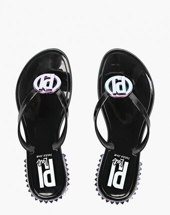 Миниатюра фотографии Сланцы petite jolie