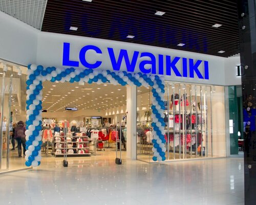 Фотография обувного магазина LC Waikiki