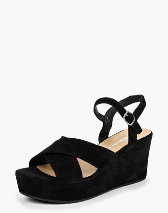 Миниатюра фотографии Босоножки tamaris