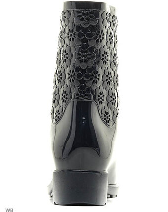 Миниатюра фотографии Резиновые сапоги, деревья