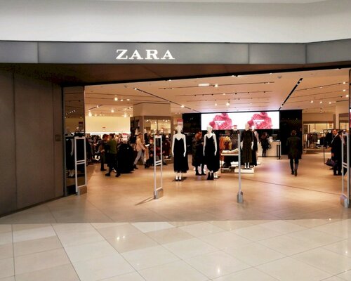 Фотография обувного магазина  Zara