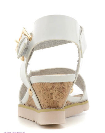 Миниатюра фотографии Босоножки, betsy