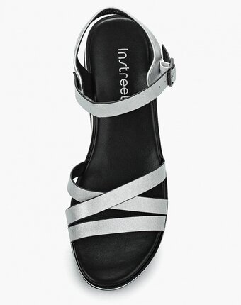 Миниатюра фотографии Босоножки instreet