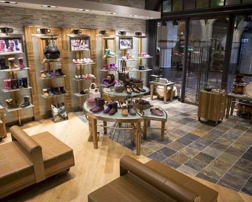 Фотография обувного магазина Угги Стор Фотография обувного магазина Угги Стор