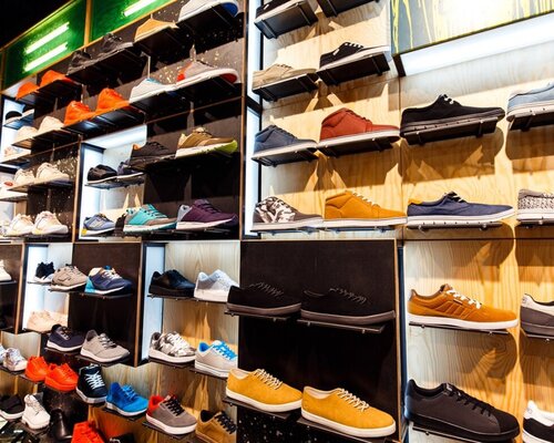 Фотография обувного магазина CROPP