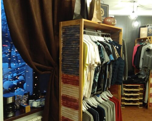 Фотография обувного магазина Enterprise store Фотография обувного магазина Enterprise store