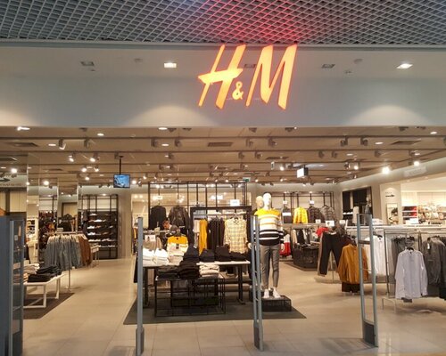Фотография обувного магазина H & M