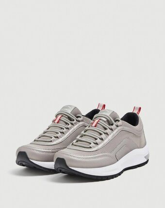 Миниатюра фотографии Кроссовки pull&bear