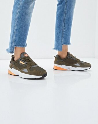 Миниатюра фотографии Кроссовки strobbs