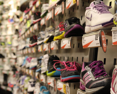 Фотография обувного магазина In Bloom