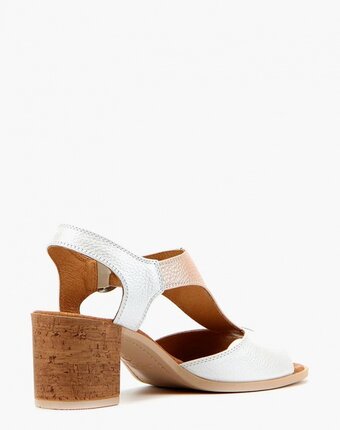 Миниатюра фотографии Босоножки ed'art