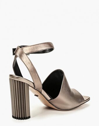 Миниатюра фотографии Босоножки vitacci