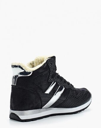 Миниатюра фотографии Кроссовки escan