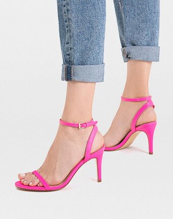 Миниатюра фотографии Босоножки stradivarius