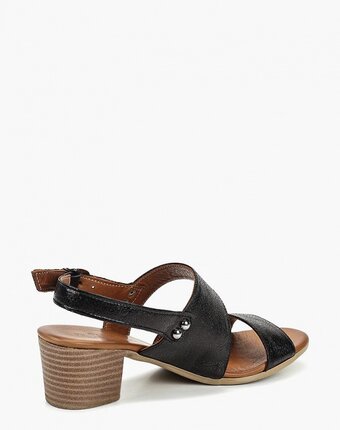 Миниатюра фотографии Босоножки pierre cardin