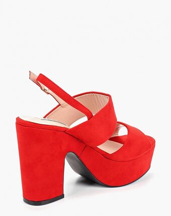 Миниатюра фотографии Босоножки clowse