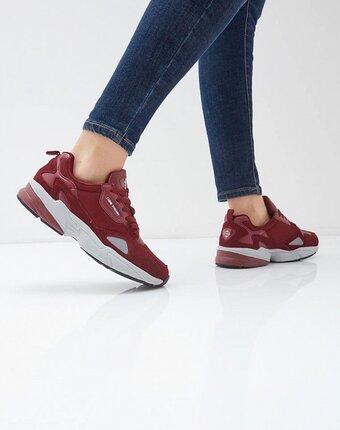 Миниатюра фотографии Кроссовки strobbs