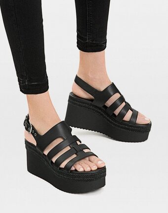 Миниатюра фотографии Босоножки stradivarius