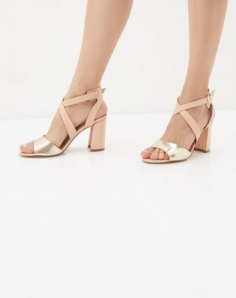 Миниатюра фотографии Босоножки indiana