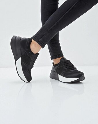 Миниатюра фотографии Кроссовки vivian royal