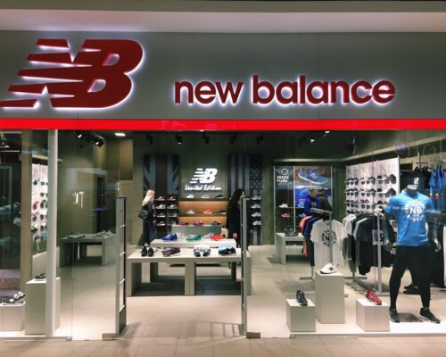 Фотография обувного магазина New Balance