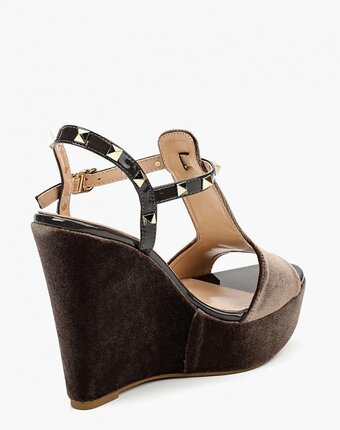 Миниатюра фотографии Босоножки saivvila